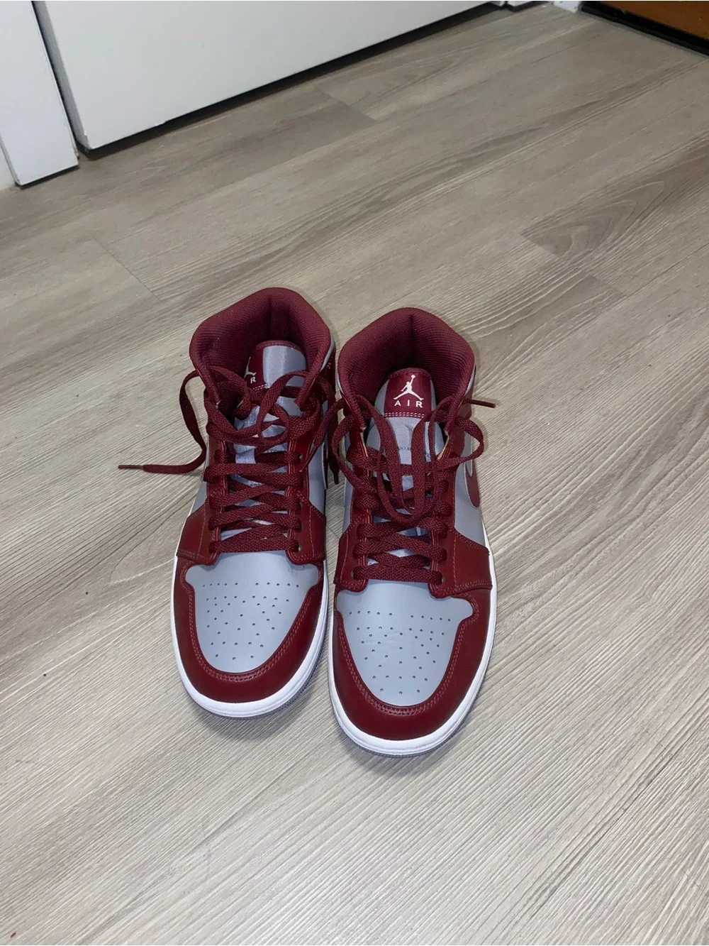 Jordan Men's Maroon and Gray Mid-Top Sneakers